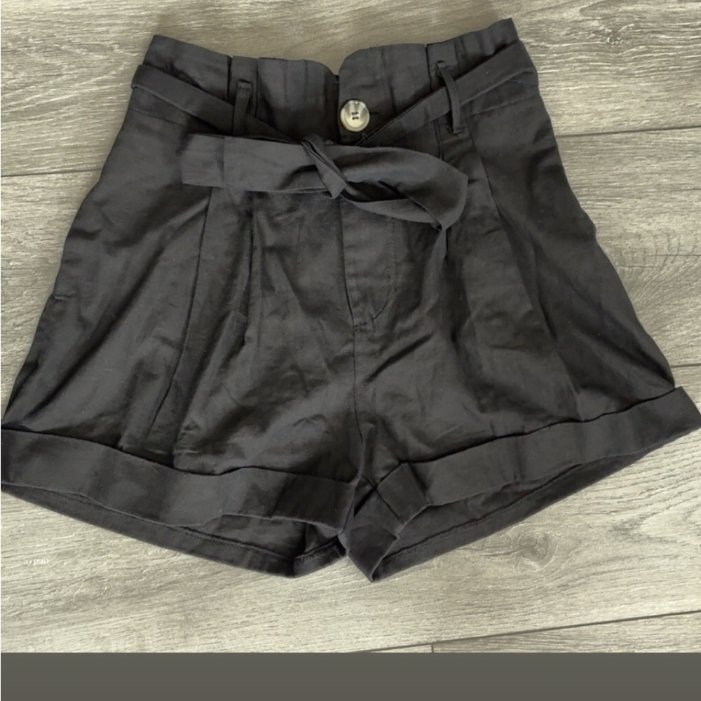 Good Luck Gem Size Medium Black Paperbag Belted Shorts New W/ Tags Nordstroms we